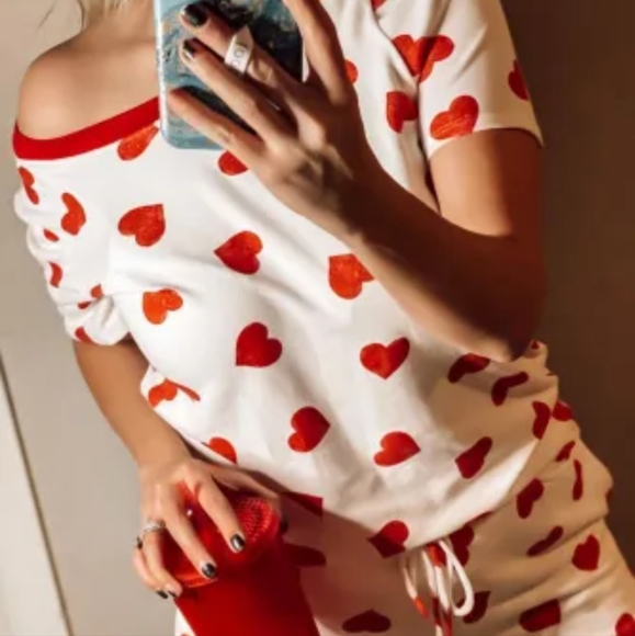 New Heart shorts lounge set - Picture 5 of 10